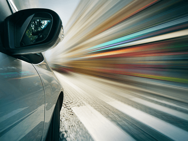 کاهش شتاب خودرو